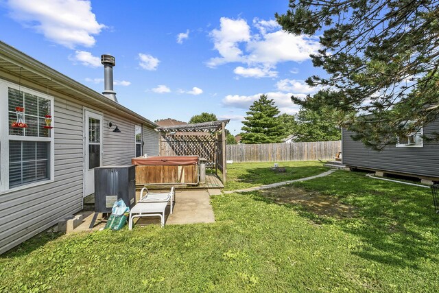 802 S Sunmeadow Dr, Strafford, MO 65757 - view of yard featuring a hot tub