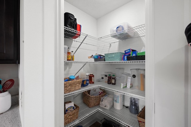 1118 E Lakota St, Nixa, MO 65714 - view of pantry