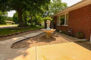 613 King St, Mount Vernon, MO 65712 - photo 11