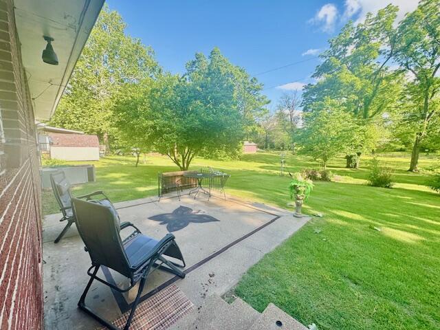 613 King St, Mount Vernon, MO 65712 - photo 29