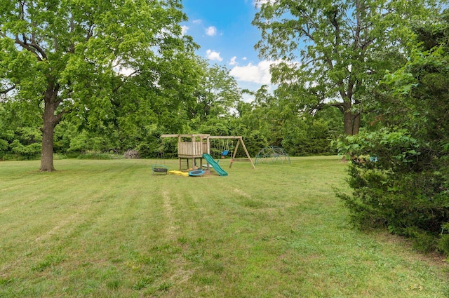 11976 N Northern Hts Dr, Brighton, MO 65617 - view of grassy yard featuring a playground
