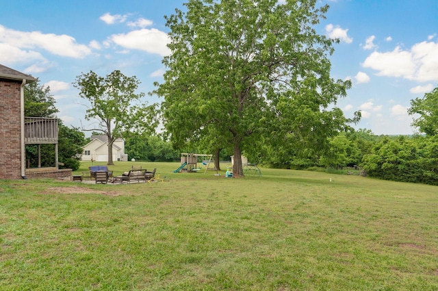 11976 N Northern Hts Dr, Brighton, MO 65617 - view of green lawn featuring a playground
