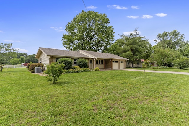 5263 N Crestwood Dr, Springfield, MO 65803 - ranch-style home featuring a garage and concrete driveway