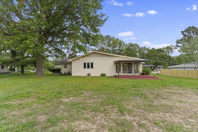 5263 N Crestwood Dr, Springfield, MO 65803 - rear view of house with a deck
