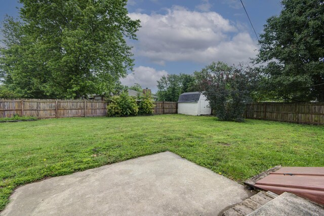 5364 Cloverdale Ln, Battlefield, MO 65619 - view of yard with a patio