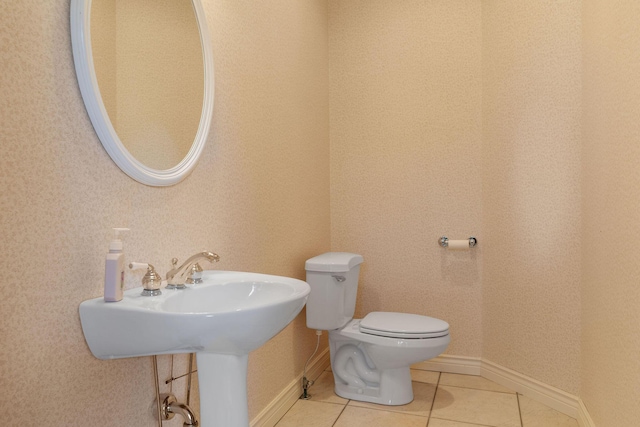 193 Honeybee Dr, Branson, MO 65615 - bathroom featuring toilet, tile patterned floors, and baseboards