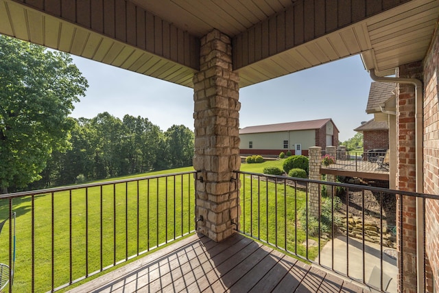 1865 N Hearthstone Ln, Strafford, MO 65757 - wooden terrace with a lawn