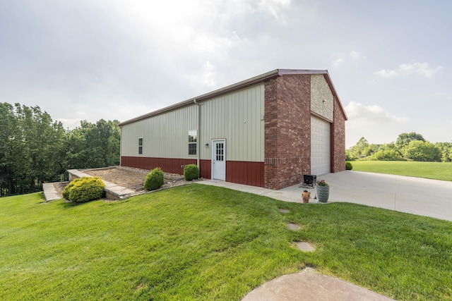 1865 N Hearthstone Ln, Strafford, MO 65757 - view of outbuilding featuring concrete driveway