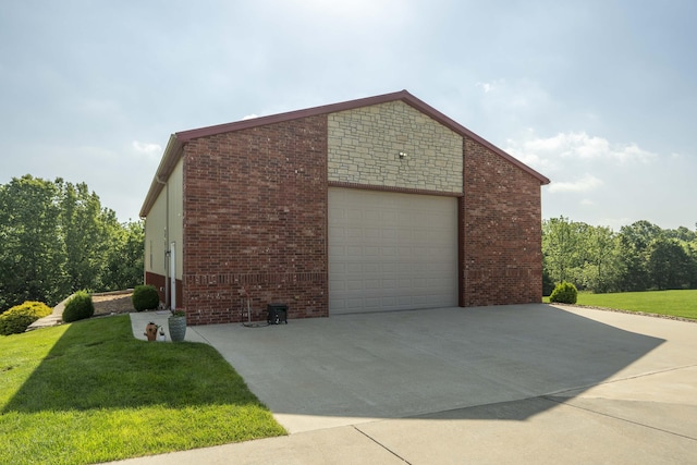 1865 N Hearthstone Ln, Strafford, MO 65757 - view of side of property with concrete driveway, a yard, and brick siding