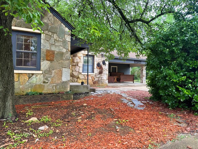 404 S 5th St, Thayer, MO 65791 - back of property featuring stone siding