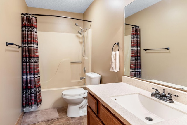 550 Notch Ln Unit 2, Reeds Spring, MO 65737 - bathroom featuring vanity, toilet, shower / bath combo, and a textured ceiling