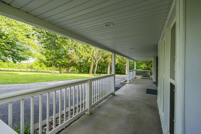 4159 N Farm Rd Unit 173, Springfield, MO 65803 - porch with a yard