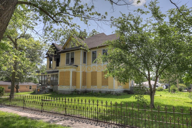 302 S Pennsylvania St, Webb City, MO 64870 - victorian home with a shingled roof