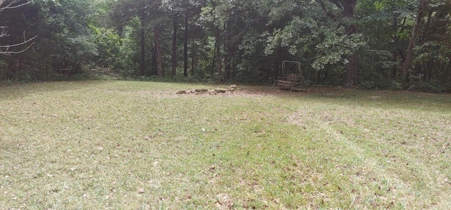 1615 E 562nd Rd, Brighton, MO 65617 - view of green lawn with a wooded view