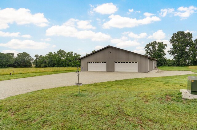22510 Lawrence Unit 1200, Aurora, MO 65605 - view of detached garage