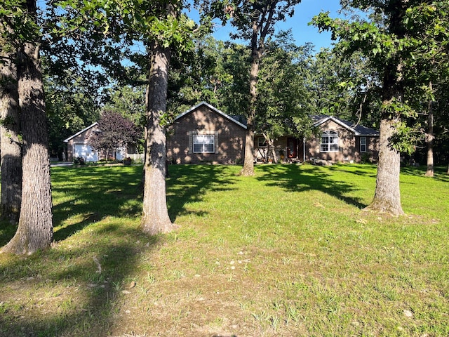 4120 S 119th Rd, Bolivar, MO 65613 - view of green lawn