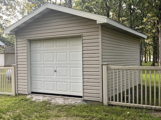 4120 S 119th Rd, Bolivar, MO 65613 - view of garage