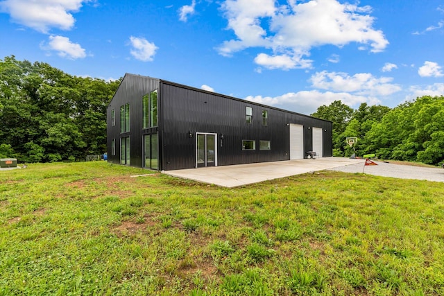 176 Shooting Star Ln, Nixa, MO 65714 - view of outdoor structure featuring driveway