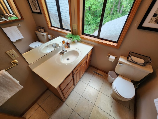 29039 Nottinghill Dr, Shell Knob, MO 65747 - half bath with vanity and tile patterned floors