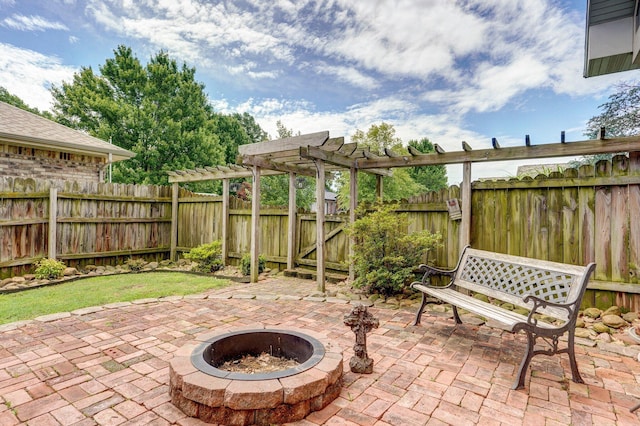 401 E Glendale St, Aurora, MO 65605 - view of patio / terrace with a pergola and an outdoor fire pit