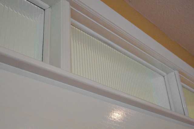 401 E Glendale St, Aurora, MO 65605 - detailed view
