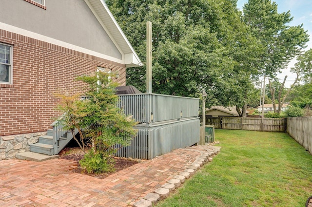 401 E Glendale St, Aurora, MO 65605 - view of yard with a wooden deck