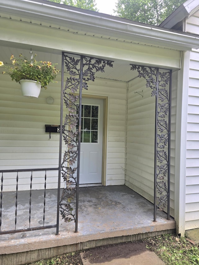 221 Boisseau St, Greenfield, MO 65661 - view of property entrance
