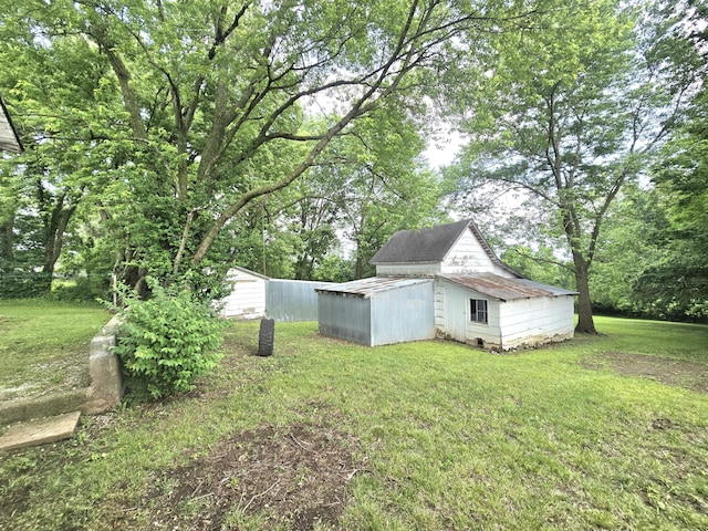 221 Boisseau St, Greenfield, MO 65661 - view of grassy yard