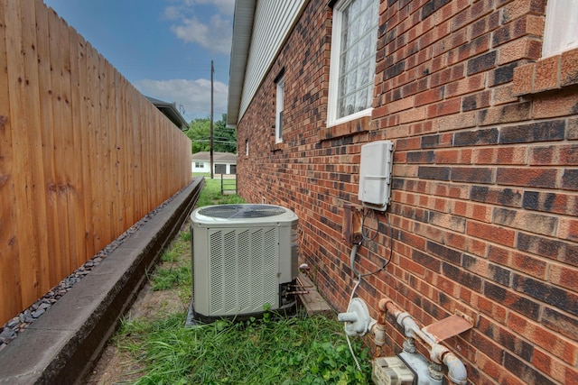 1317 S Maryland Ave, Springfield, MO 65807 - photo 23
