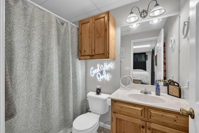21371 Howell Rd, Mountain View, MO 65548 - full bathroom featuring vanity, toilet, ensuite bath, and curtained shower