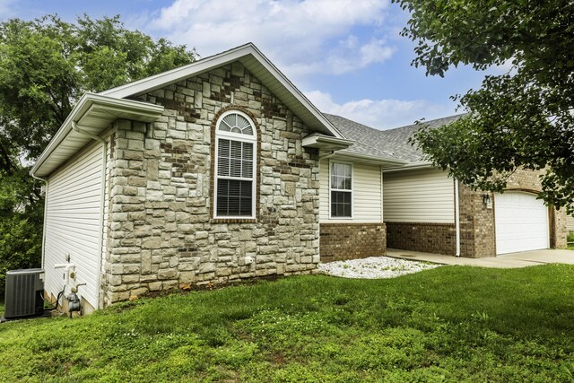 4413 N Branavy Ave, Springfield, MO 65803 - photo 4
