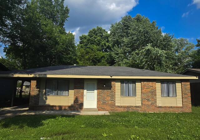2460 S National Ave, Springfield, MO 65804 - single story home featuring brick siding and a front lawn