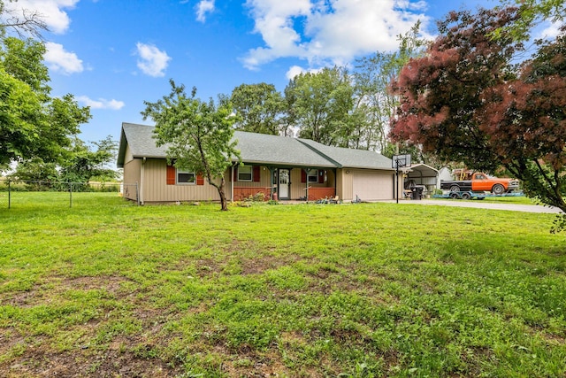 206 Plum St, Sparta, MO 65753 - single story home with driveway and a garage