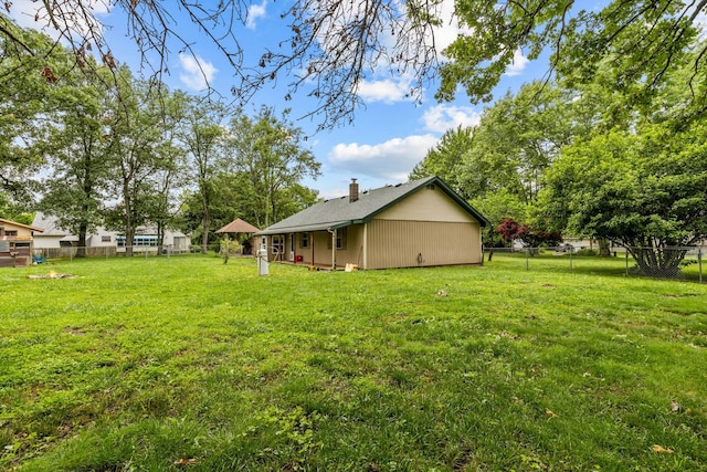 206 Plum St, Sparta, MO 65753 - view of yard