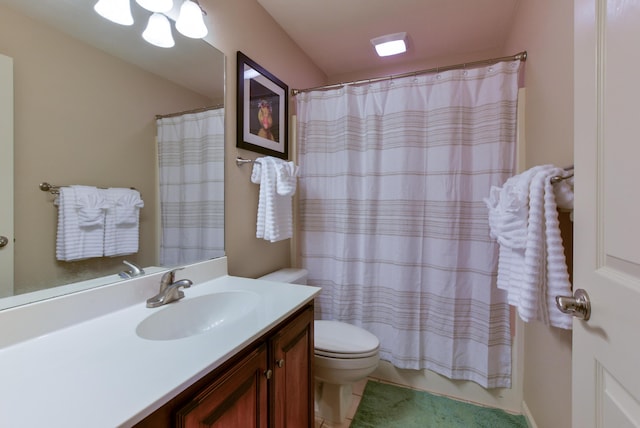 318 Wimbledon Dr Unit 8, Branson, MO 65616 - full bathroom featuring toilet, vanity, a shower with curtain, and tile patterned flooring