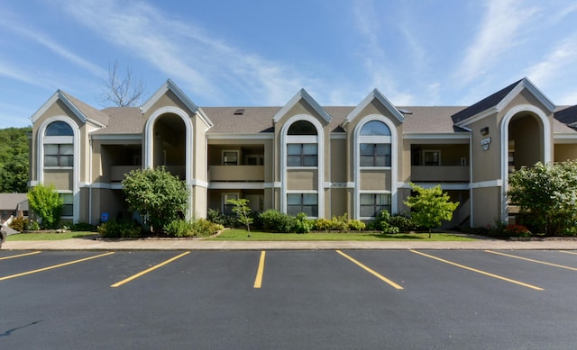 318 Wimbledon Dr Unit 8, Branson, MO 65616 - view of property featuring uncovered parking