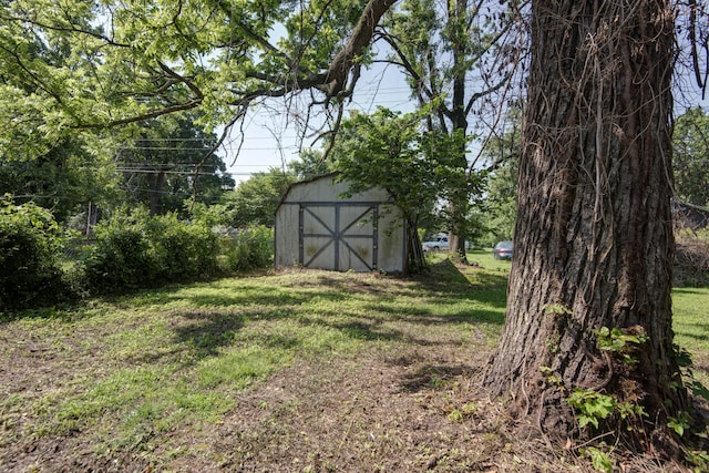 2812 W Lombard St, Springfield, MO 65802 - view of grassy yard