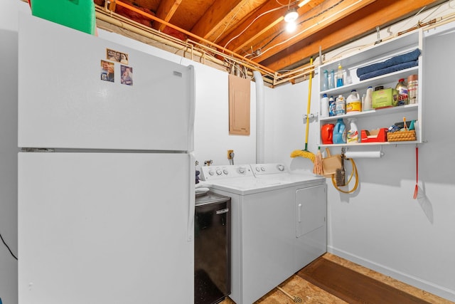 25630 Foxwood Cir, Shell Knob, MO 65747 - laundry area with washer and dryer