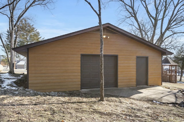 379 Navajo Trl, Kimberling City, MO 65686