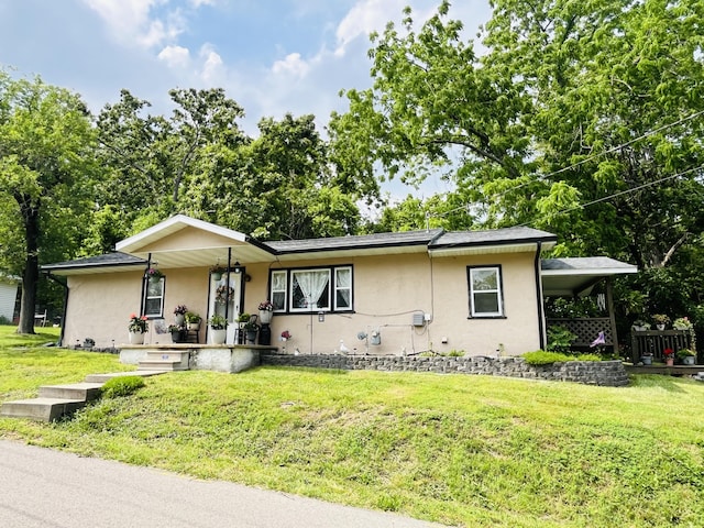 720 Highland St, Cabool, MO 65689 - ranch-style home featuring stucco siding, covered porch, and a front yard