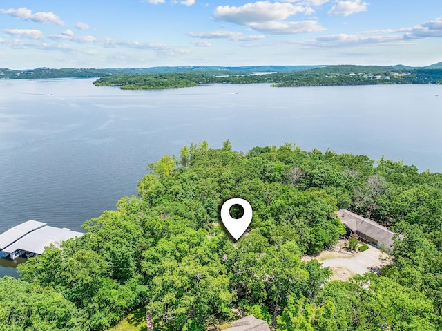 159 Oak Tree Point Ln, Shell Knob, MO 65747 - aerial view of a nearby body of water