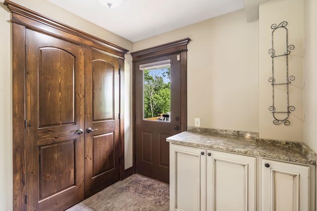 1029 Riverview Rd, Clever, MO 65631 - view of doorway
