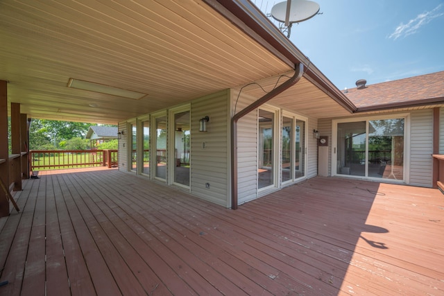 26307 Twin Rivers Dr, Shell Knob, MO 65747 - view of wooden deck