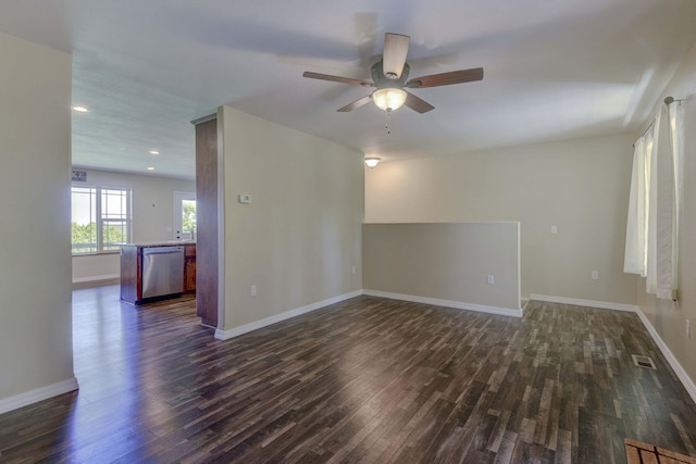 18054 State Highway 39, Aurora, MO 65605 - unfurnished room with dark wood-type flooring, a ceiling fan, and recessed lighting