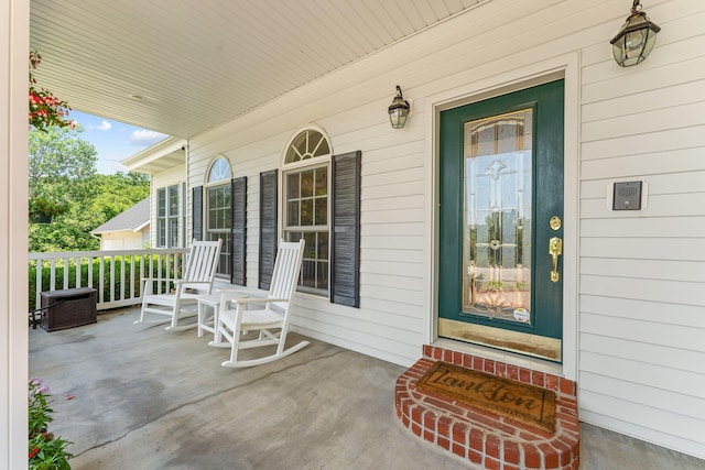 160 Brookside Ct, Branson, MO 65616 - entrance to property with covered porch