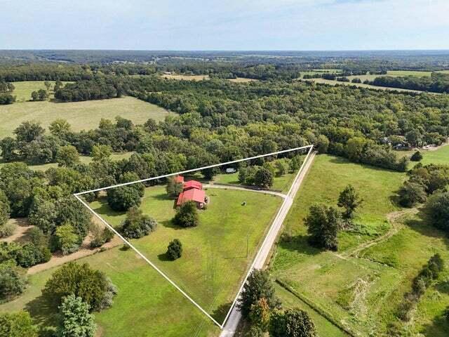 31 Mulberry Ln, Buffalo, MO 65622 - view of rural area with property boundaries highlighted