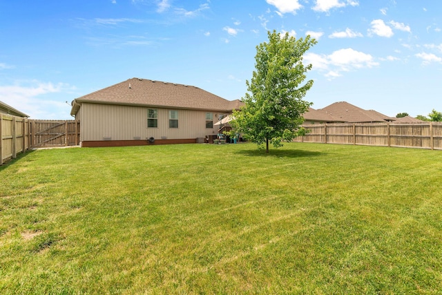 698 N Rockingham Ave, Nixa, MO 65714 - view of fenced backyard