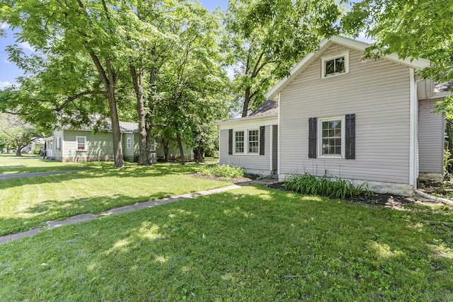 922 W Elm St, Springfield, MO 65806 - back of property featuring a yard