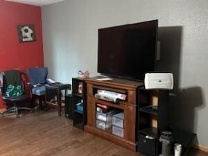3200 Driftwood Rd, Merriam Woods, MO 65740 - office space with wood finished floors