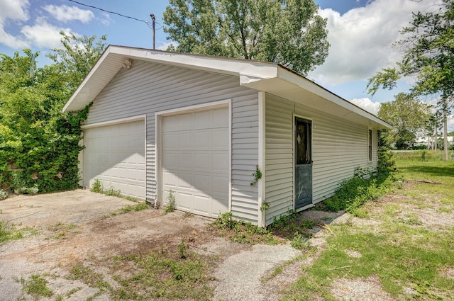 119 E Mill St, Republic, MO 65738 - view of detached garage